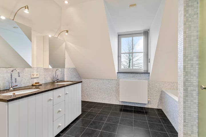 Foto 27 van Bredaseweg 204