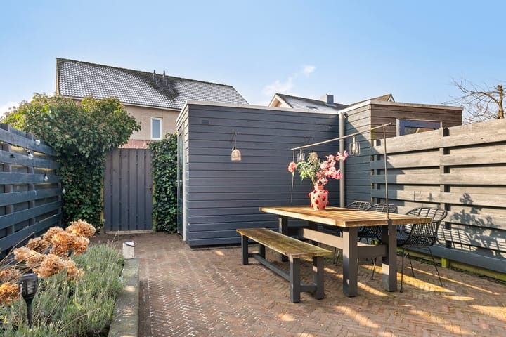 Foto 4 van van Goghstraat 9