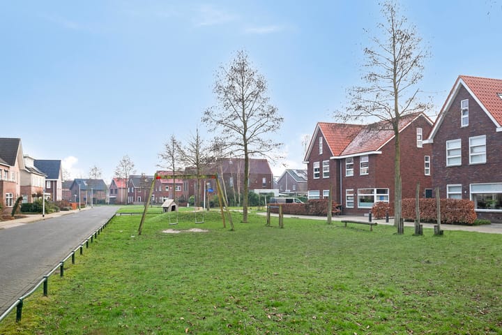 Foto 31 van van Goghstraat 9