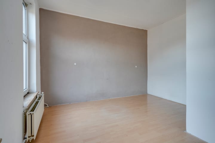 Foto 19 van Van Lennepstraat 85