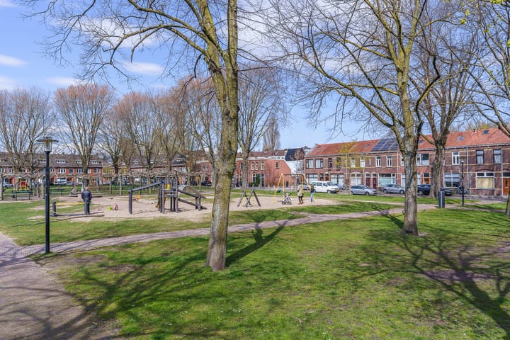 Foto 25 van Van Lennepstraat 85