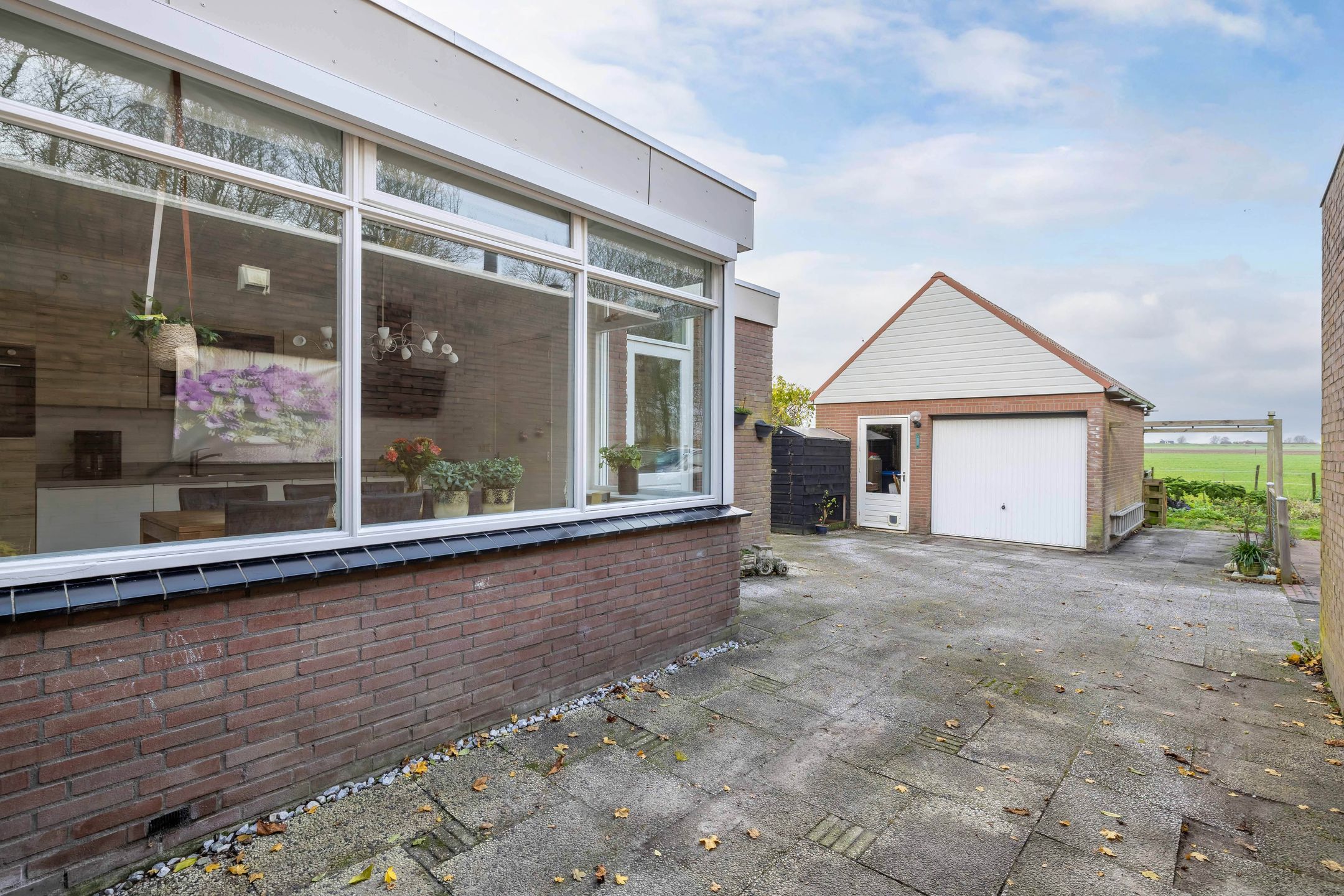 Photo 3 of Uiterdijkenweg 33-C