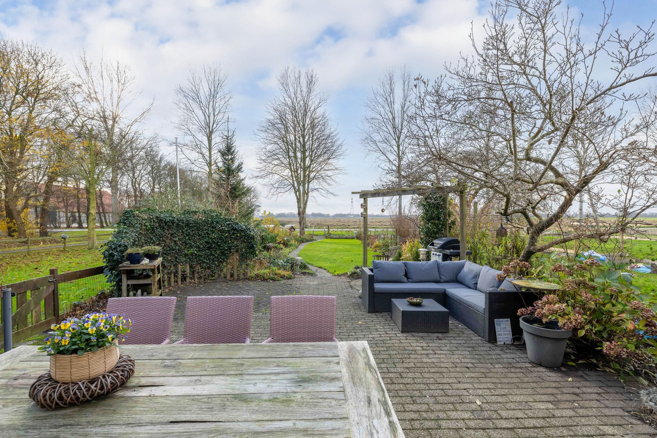 Photo 9 of Uiterdijkenweg 33-C