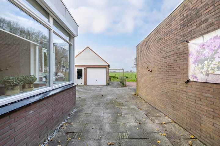 Foto 35 van Uiterdijkenweg 33-C