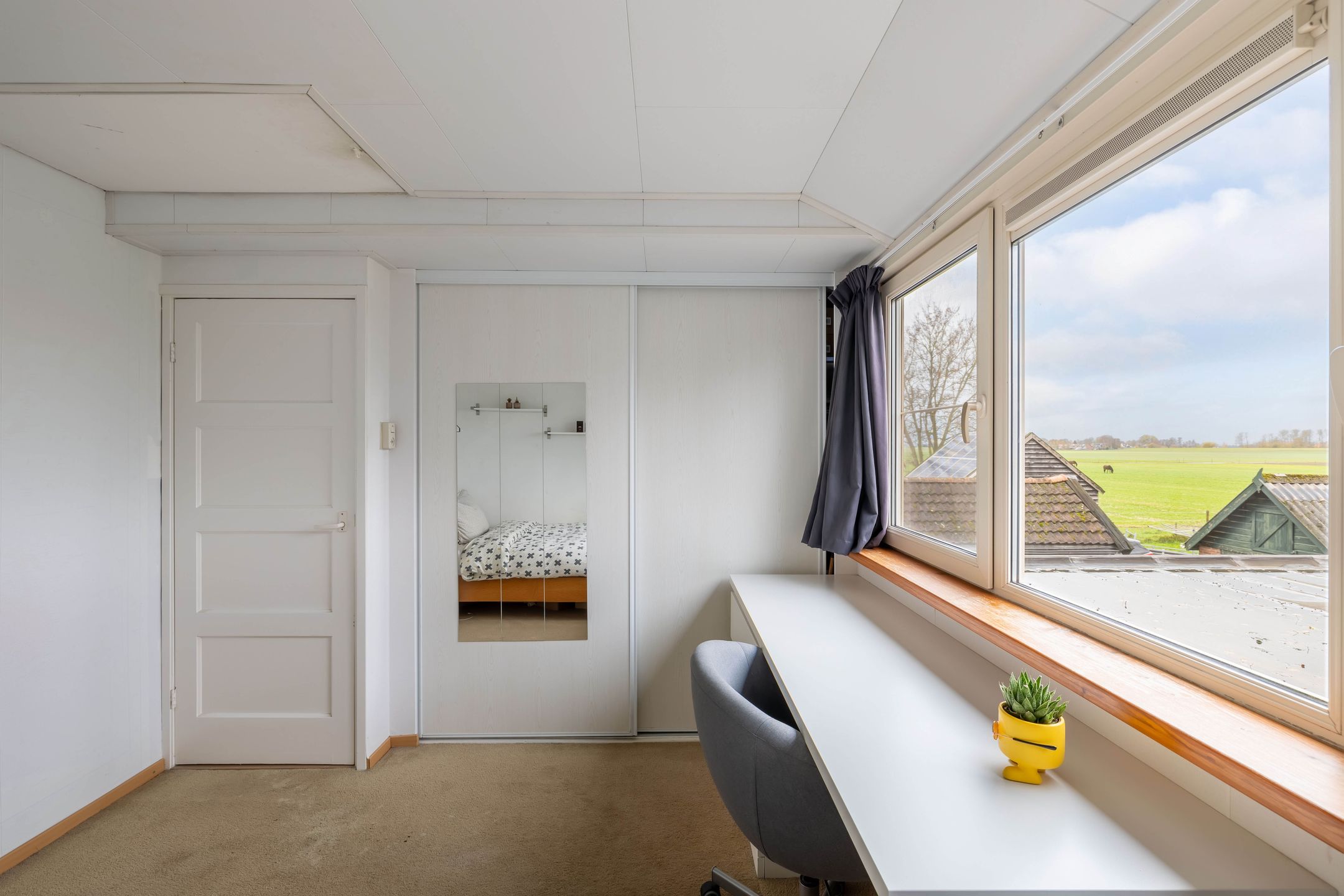 Photo 42 of Uiterdijkenweg 33-C