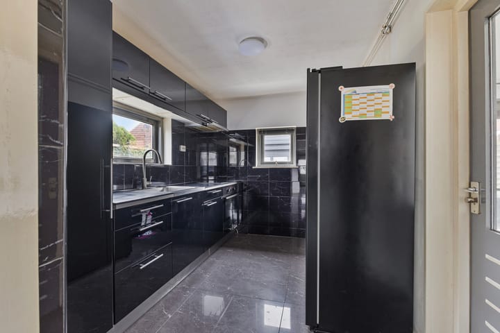 Foto 14 van Amundsenstraat 1