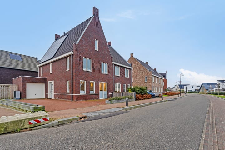 Foto 32 van Goese Dieplaan 2