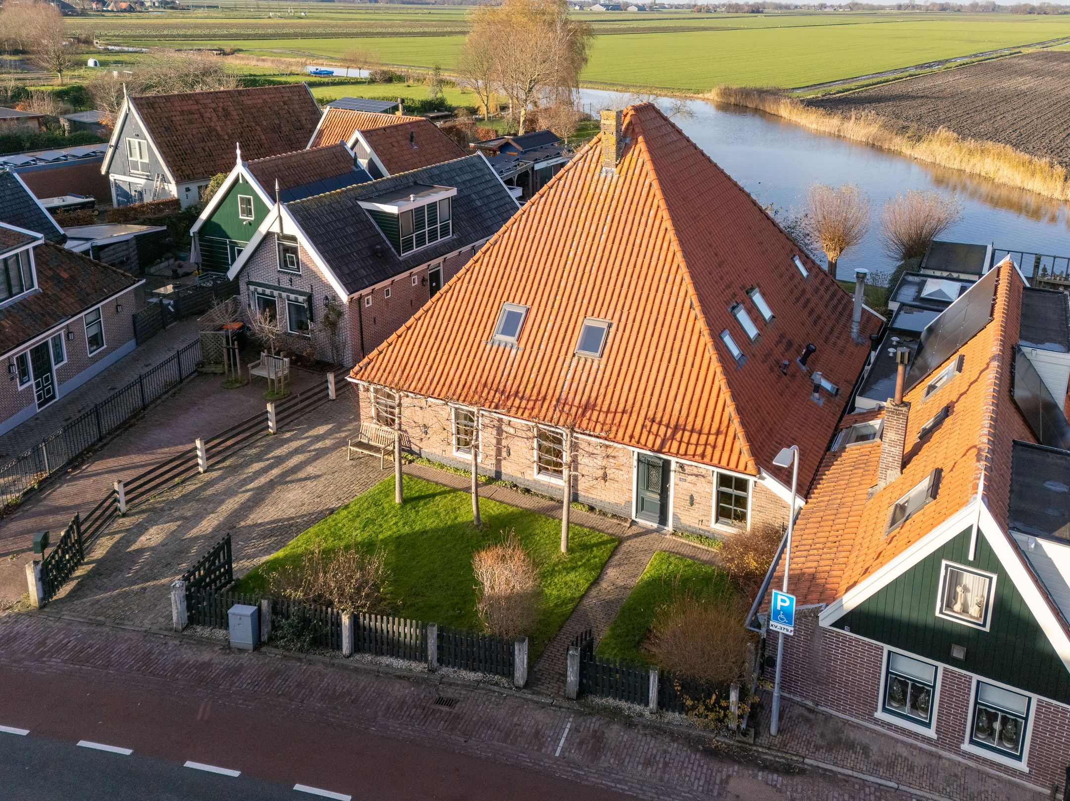 Foto 69 van Oostwouder Dorpsstraat 58