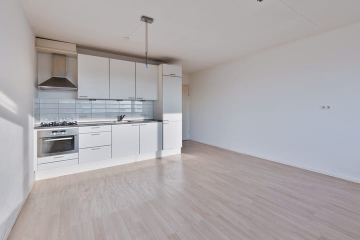 Foto 9 van Adriaan van Bergenstraat 304