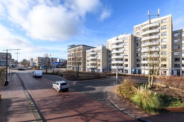 Photo 21 of Van Knobelsdorffplein 74