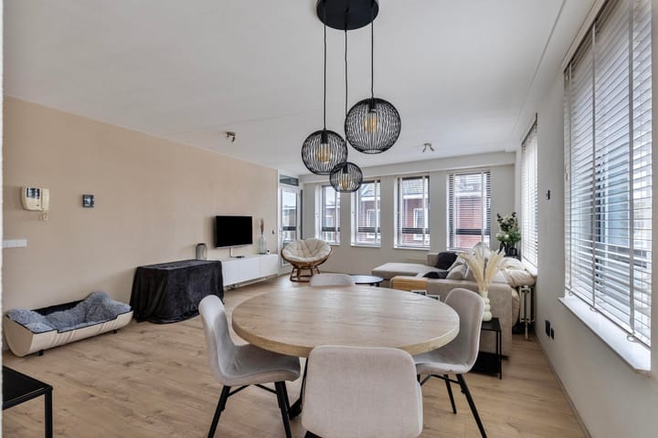 Foto 11 van Piusplein 38-05