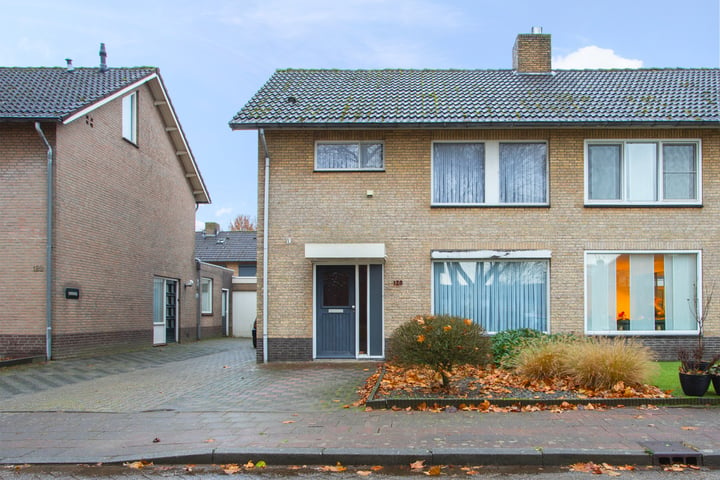 View photo 3 of Groeneweg 120