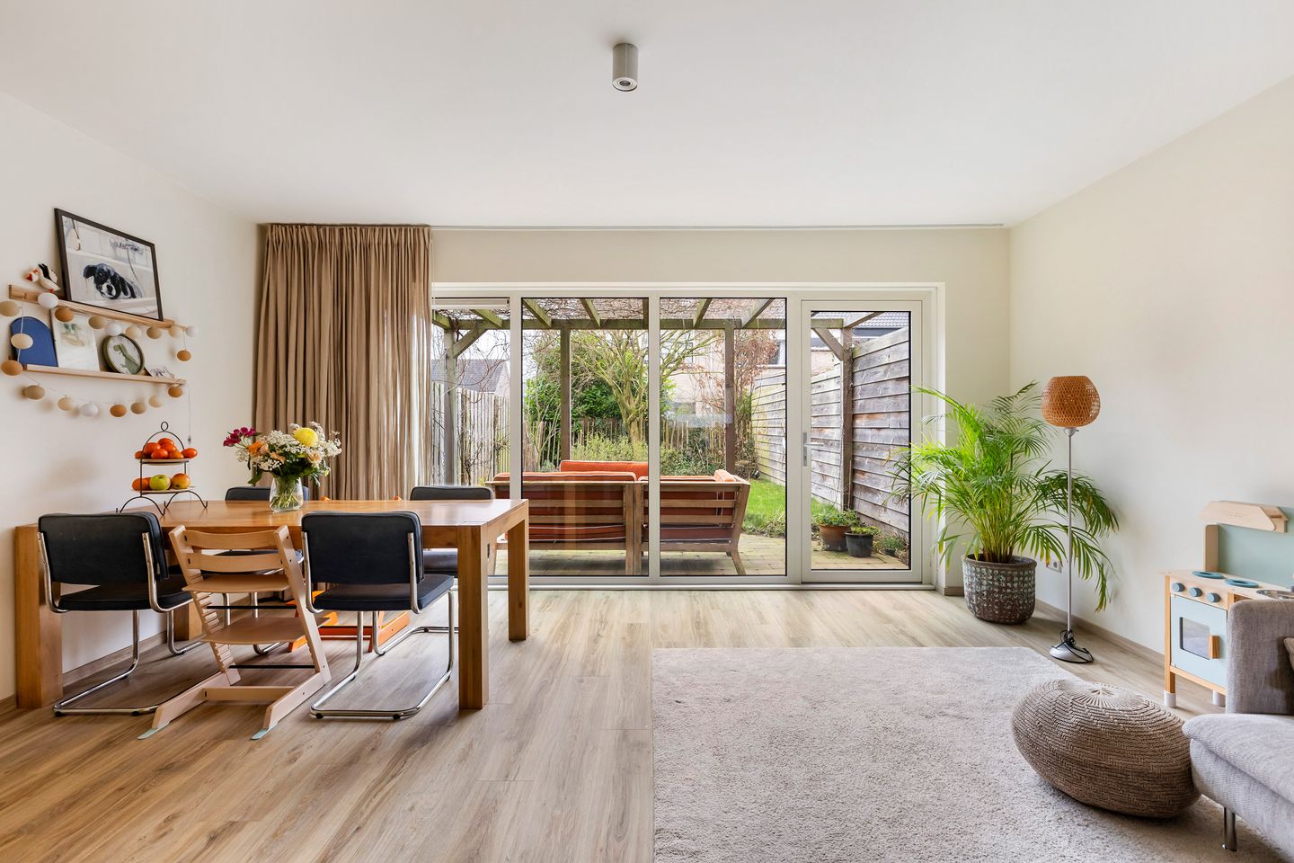 Foto 5 van Ralph Buncheweg 1