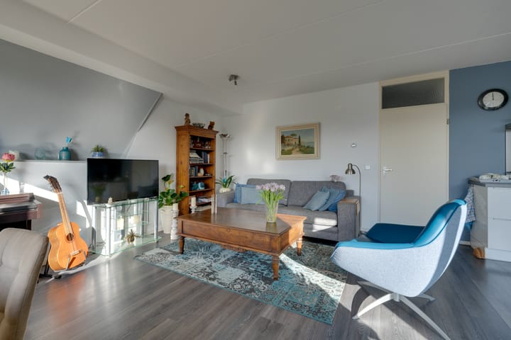 Foto 12 van Koemarkt 83