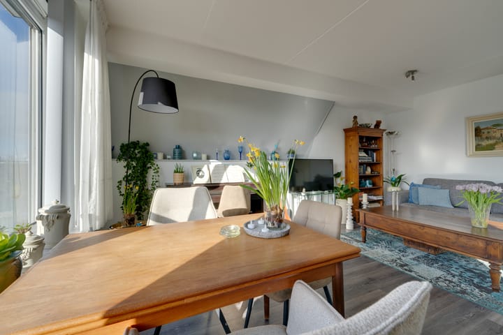 Foto 16 van Koemarkt 83