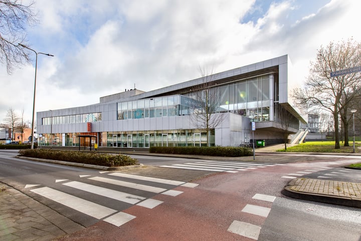 Cantharel 2, Alphen aan den Rijn