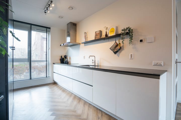 Foto 3 van Sergeant 7