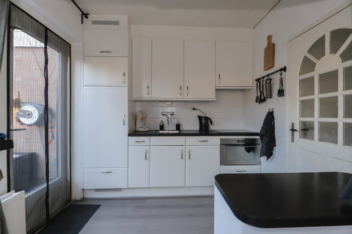 Foto 11 van Saffierstraat 8