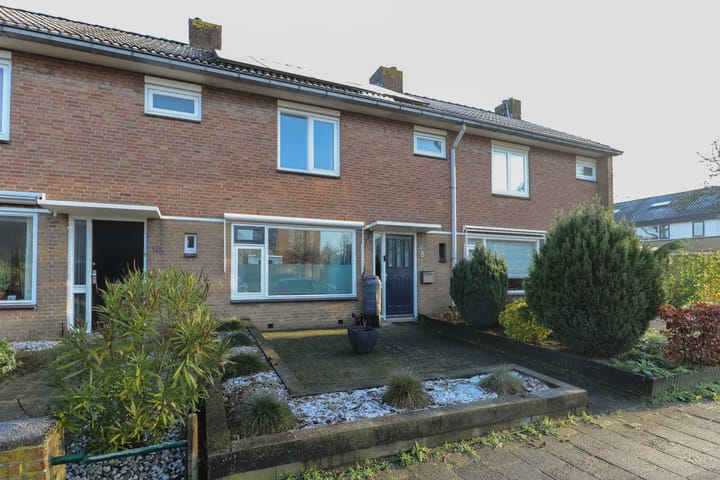 Foto 44 van Saffierstraat 8