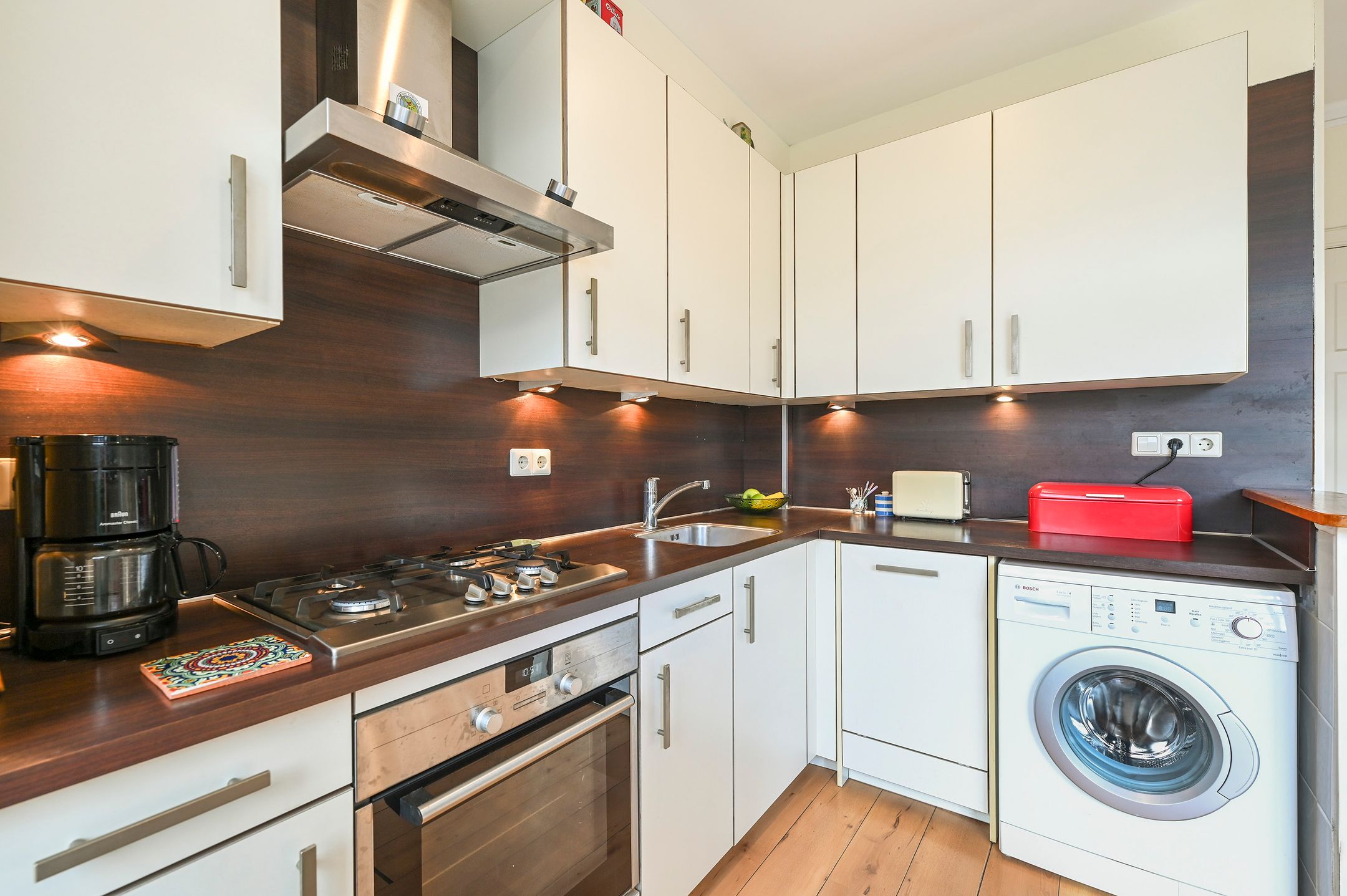 Photo 15 of Jacques Perkstraat 8