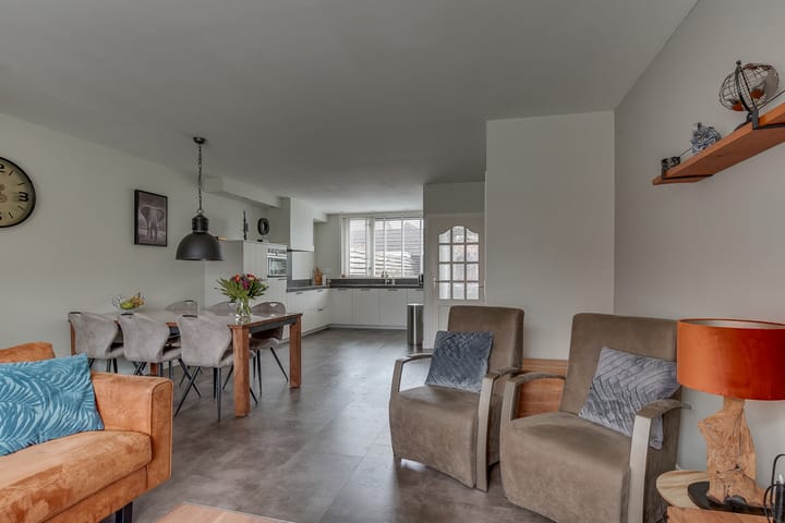 Foto 10 van Nieuwenhuisstraat 9