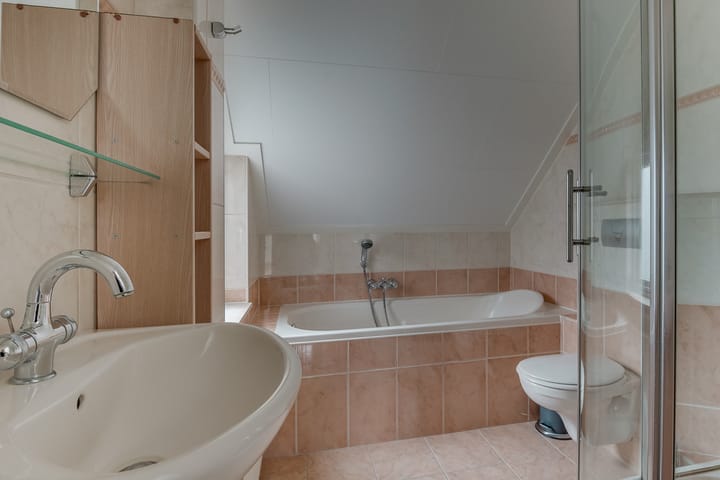 Foto 22 van Nieuwenhuisstraat 9