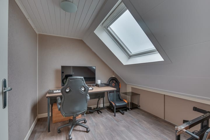 Foto 28 van Nieuwenhuisstraat 9