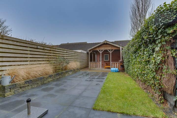 Foto 29 van Nieuwenhuisstraat 9