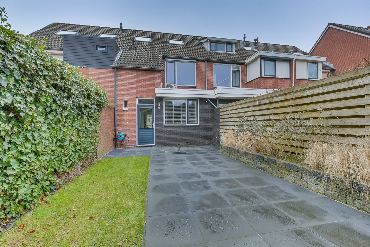 Foto 33 van Nieuwenhuisstraat 9