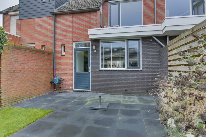 Foto 34 van Nieuwenhuisstraat 9