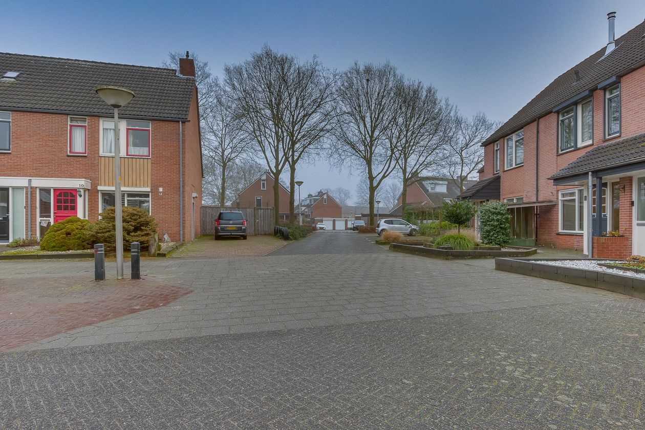 Foto 35 van Nieuwenhuisstraat 9