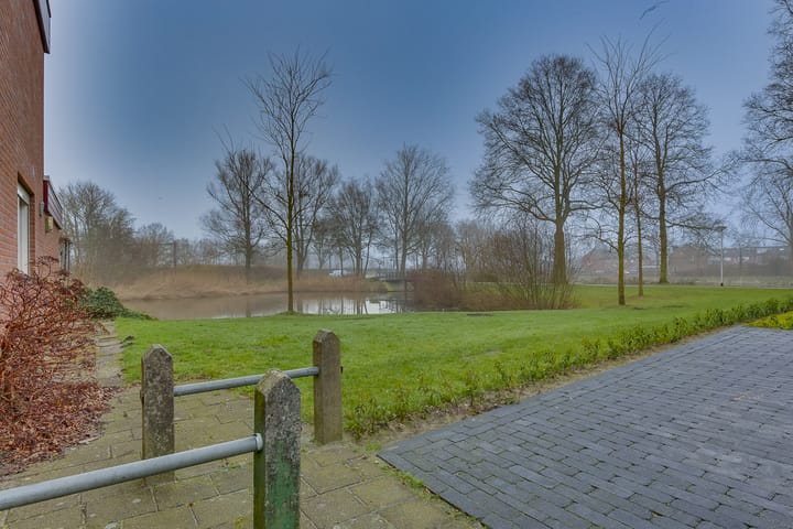 Foto 37 van Nieuwenhuisstraat 9