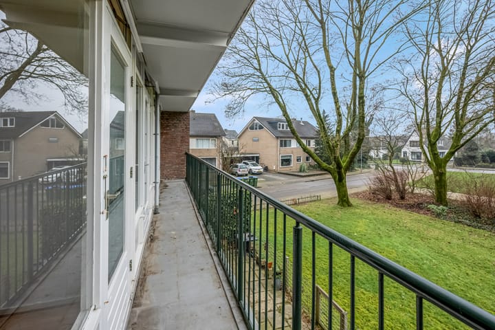 Foto 22 van Jan Th. Tooroplaan 121