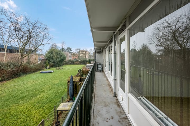 Foto 23 van Jan Th. Tooroplaan 121