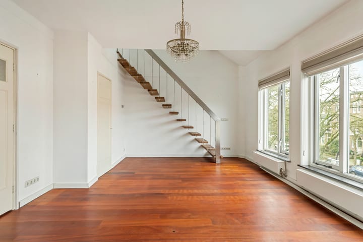 Foto 10 van Burgemeester Weertsstraat 85-3