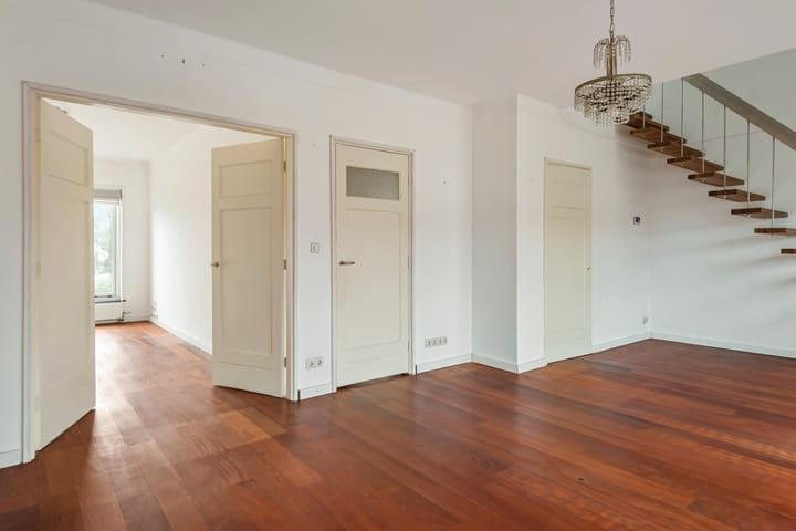 Foto 11 van Burgemeester Weertsstraat 85-3