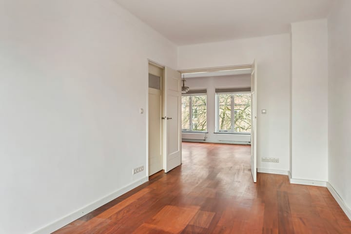 Foto 16 van Burgemeester Weertsstraat 85-3