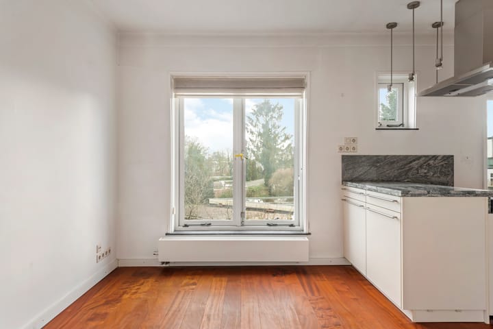 Foto 18 van Burgemeester Weertsstraat 85-3