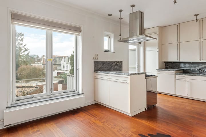 Foto 19 van Burgemeester Weertsstraat 85-3