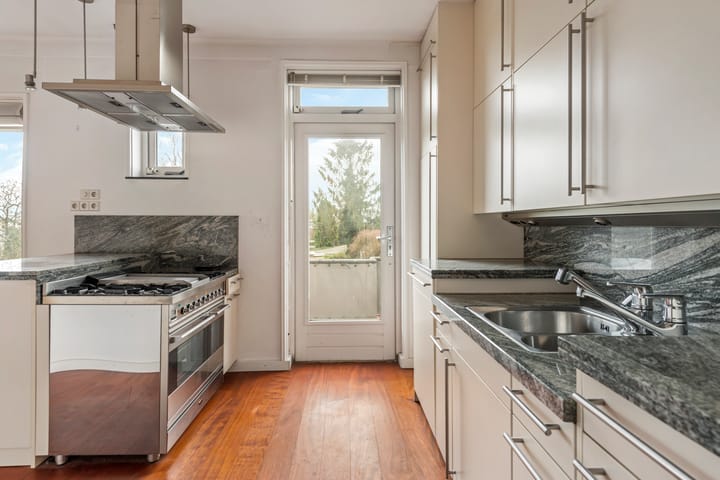 Foto 23 van Burgemeester Weertsstraat 85-3