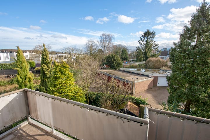 Foto 26 van Burgemeester Weertsstraat 85-3