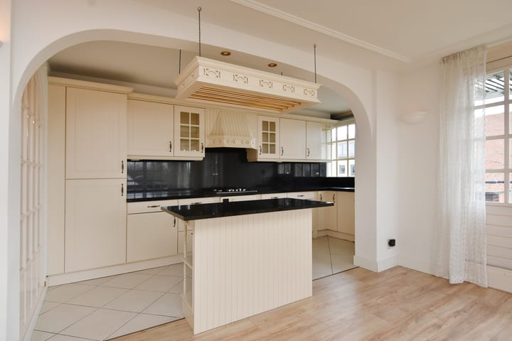 Foto 3 van Azaleapad 16