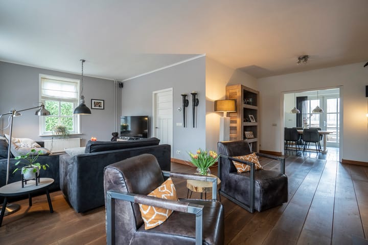 Photo 14 of Waaldijk 14