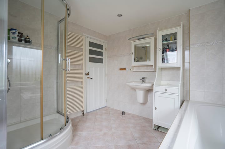 Photo 23 of Waaldijk 14