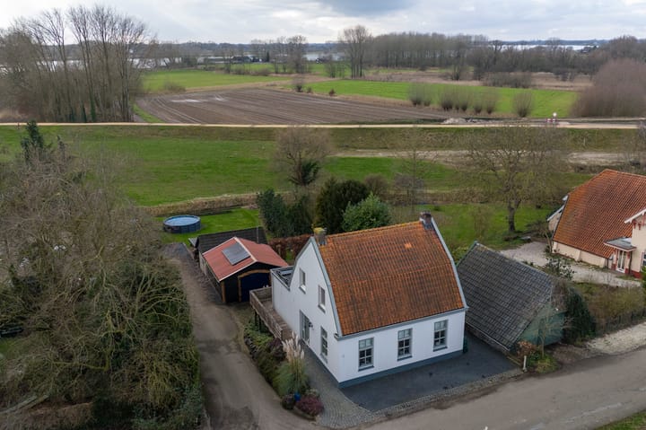 Photo 32 of Waaldijk 14