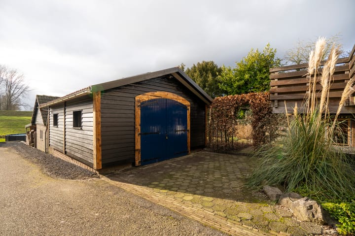 Photo 37 of Waaldijk 14