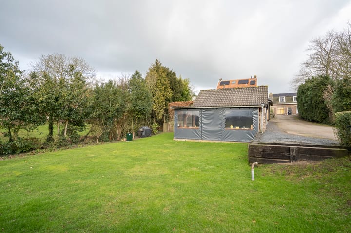 Photo 49 of Waaldijk 14