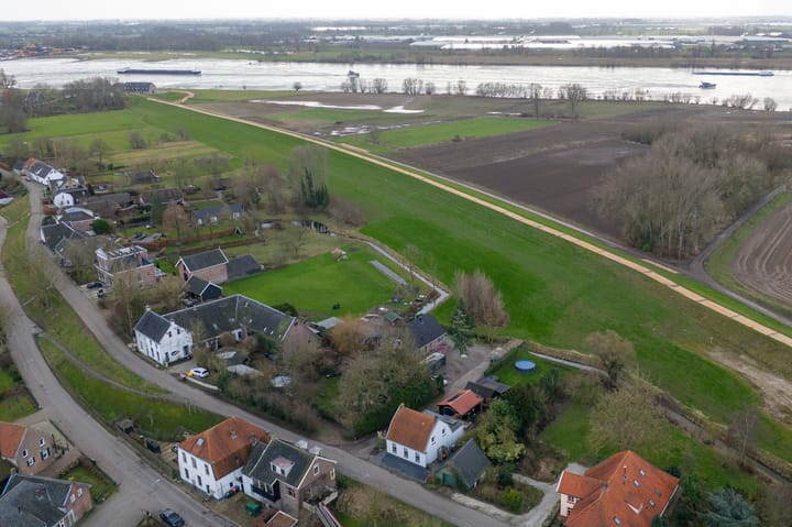 Photo 55 of Waaldijk 14