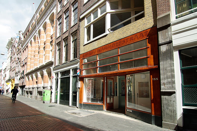 View photo 2 of Warmoesstraat 155