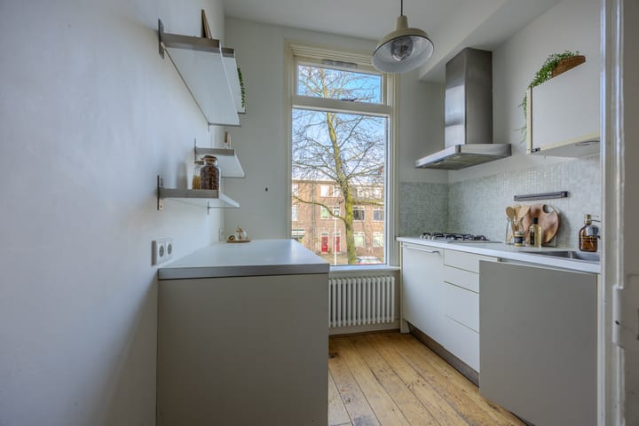 Foto 14 van Van 't Santstraat 14